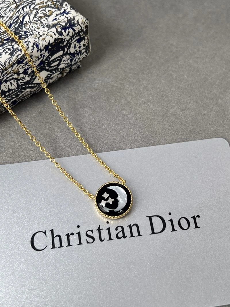EyeCatching Christian Dior Necklaces 235438