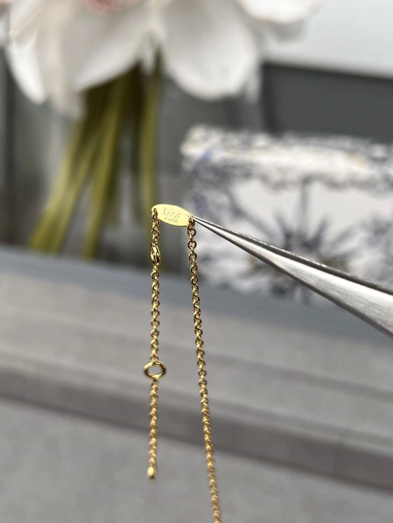 EyeCatching Christian Dior Necklaces 235438