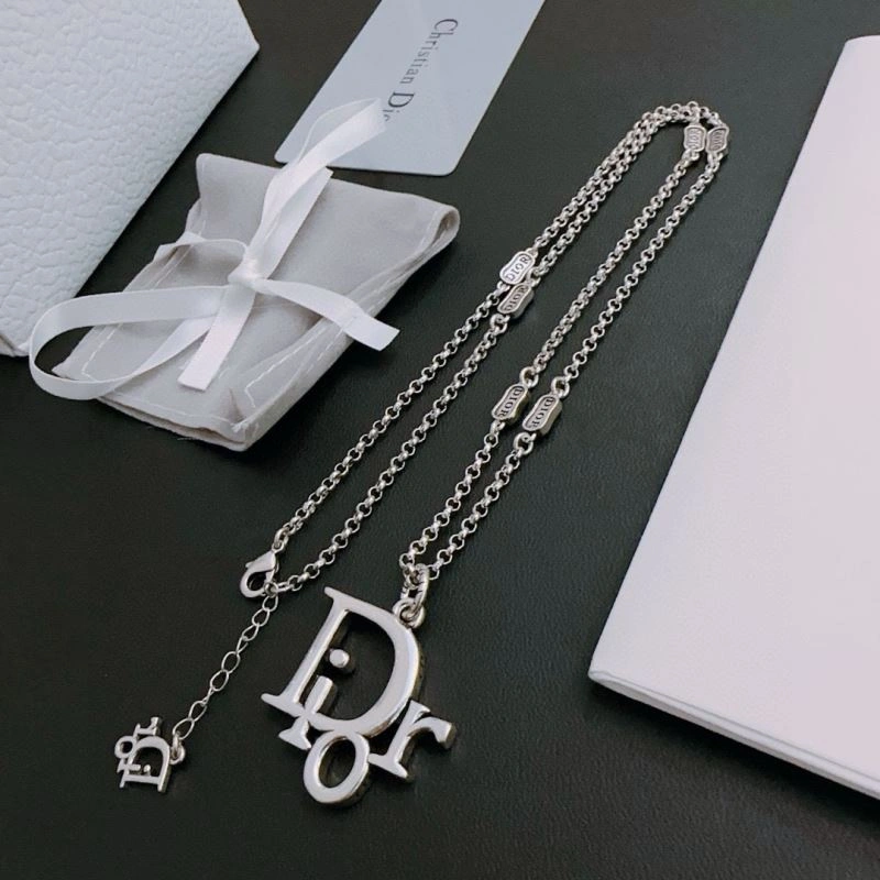Christian Dior Necklaces Modern 235335