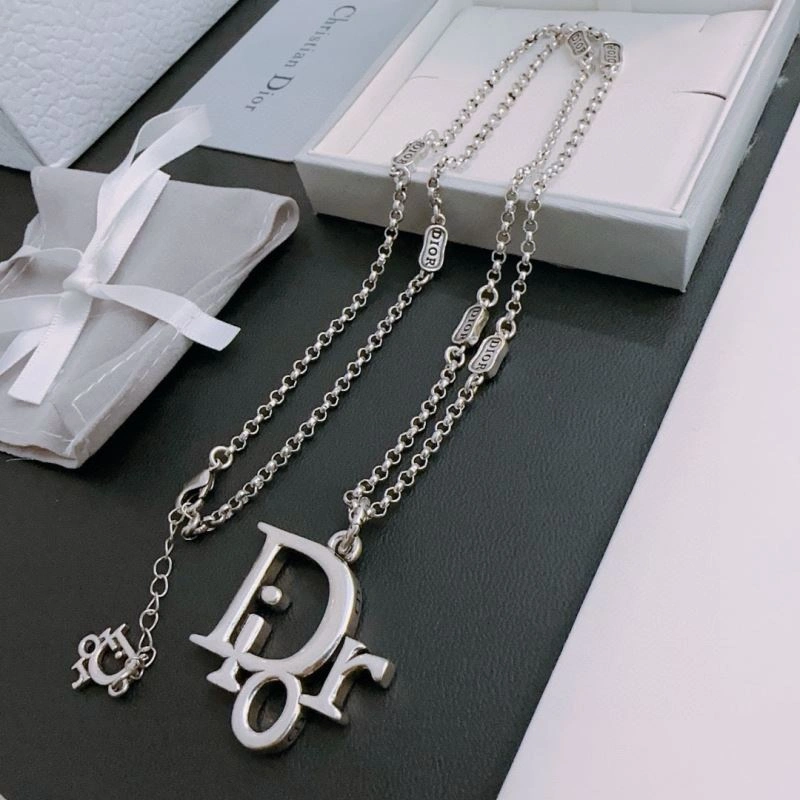 Christian Dior Necklaces Modern 235335