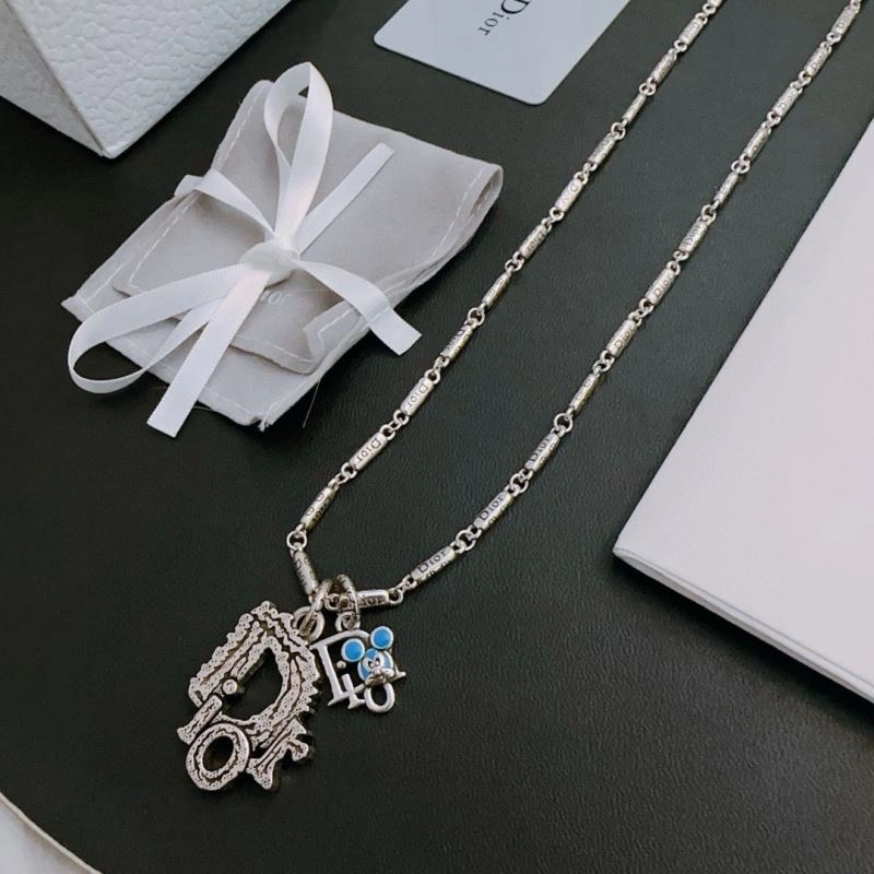 Christian Dior Necklaces FashionForward 235251