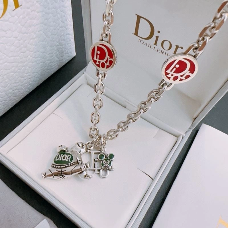 Youthful Christian Dior Necklaces 235329