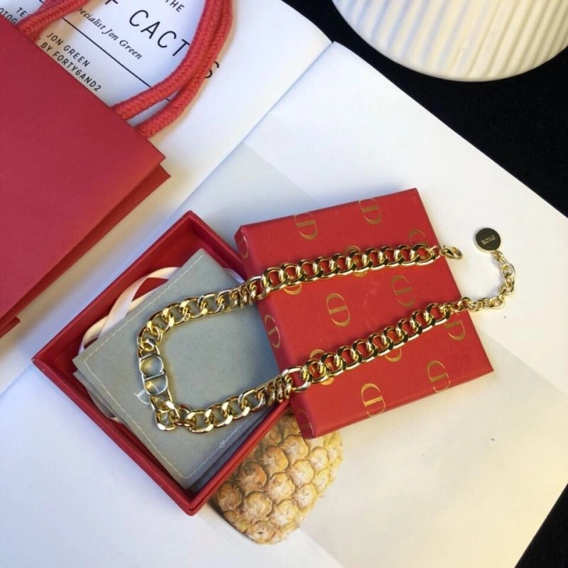 WellDesigned Christian Dior Necklaces 235245