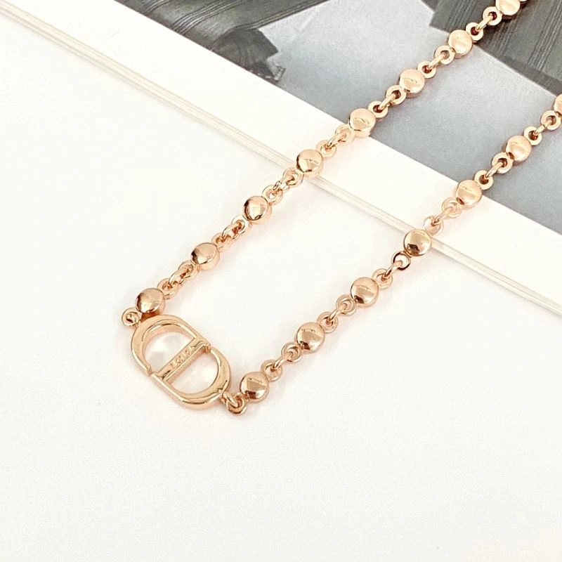 Resilient Christian Dior Necklaces 235253