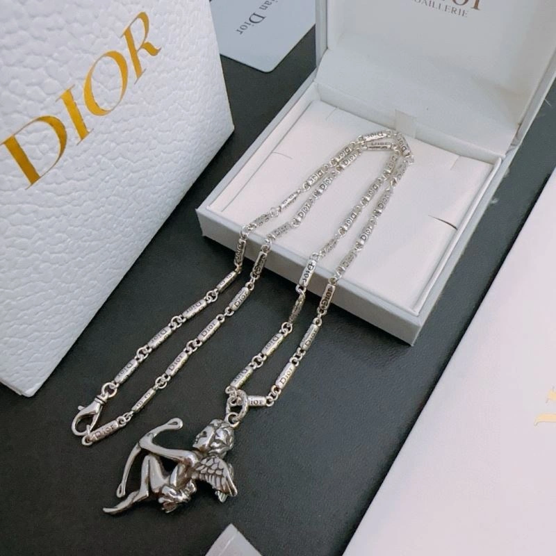 ZipUp Christian Dior Necklaces 235241
