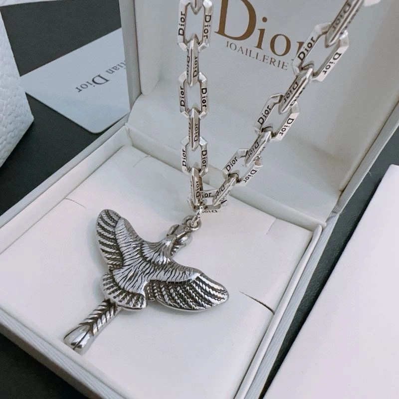 Christian Dior Necklaces OnTrend 235304