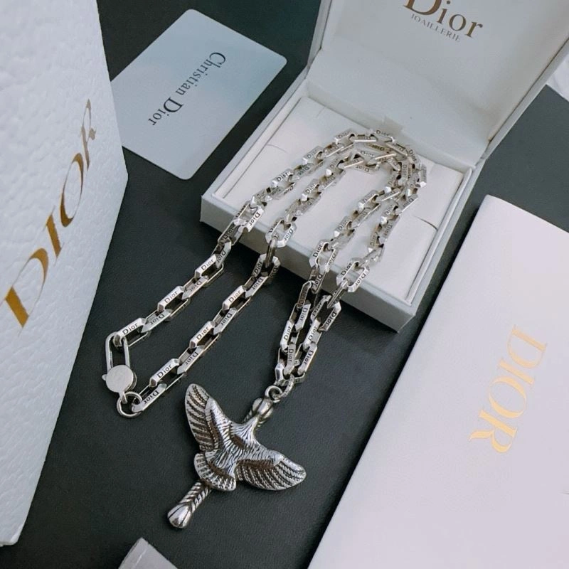 Christian Dior Necklaces OnTrend 235304