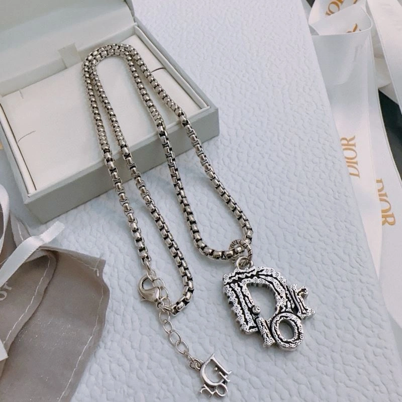 ZipUp Christian Dior Necklaces 235237