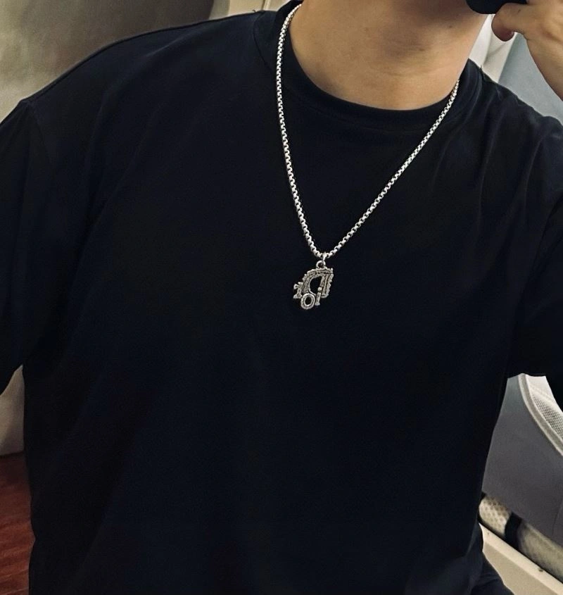 ZipUp Christian Dior Necklaces 235237