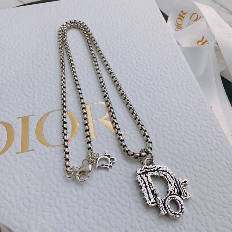 ZipUp Christian Dior Necklaces 235237