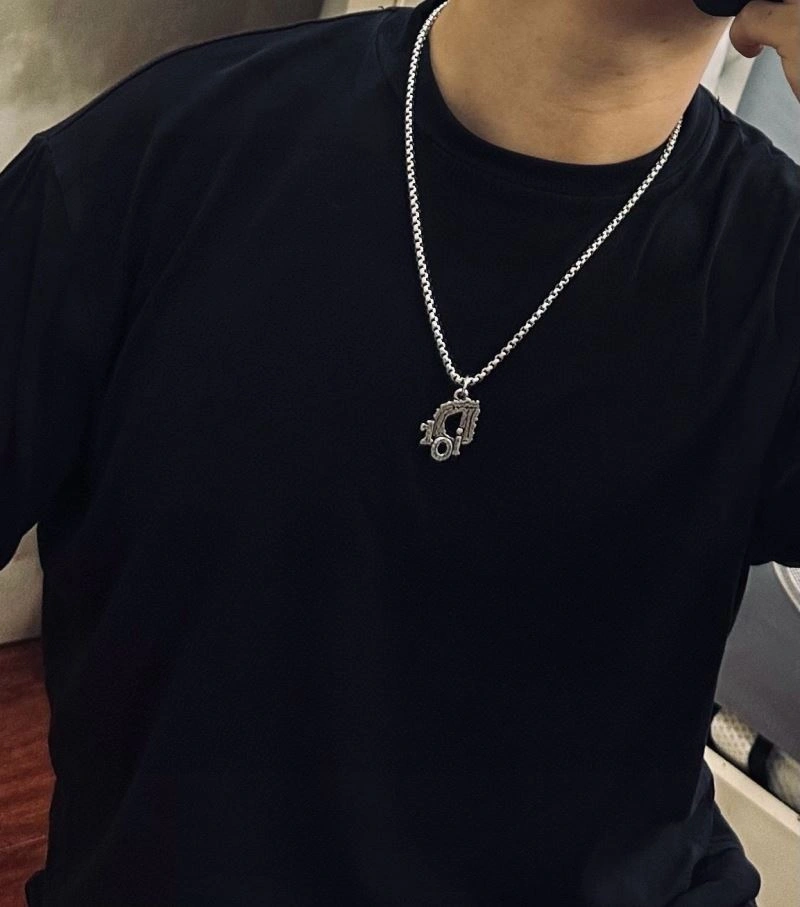 ZipUp Christian Dior Necklaces 235237