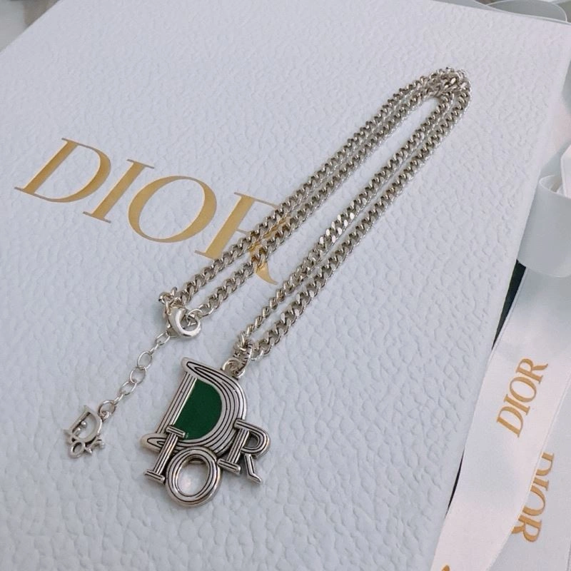 Soft Christian Dior Necklaces 235235