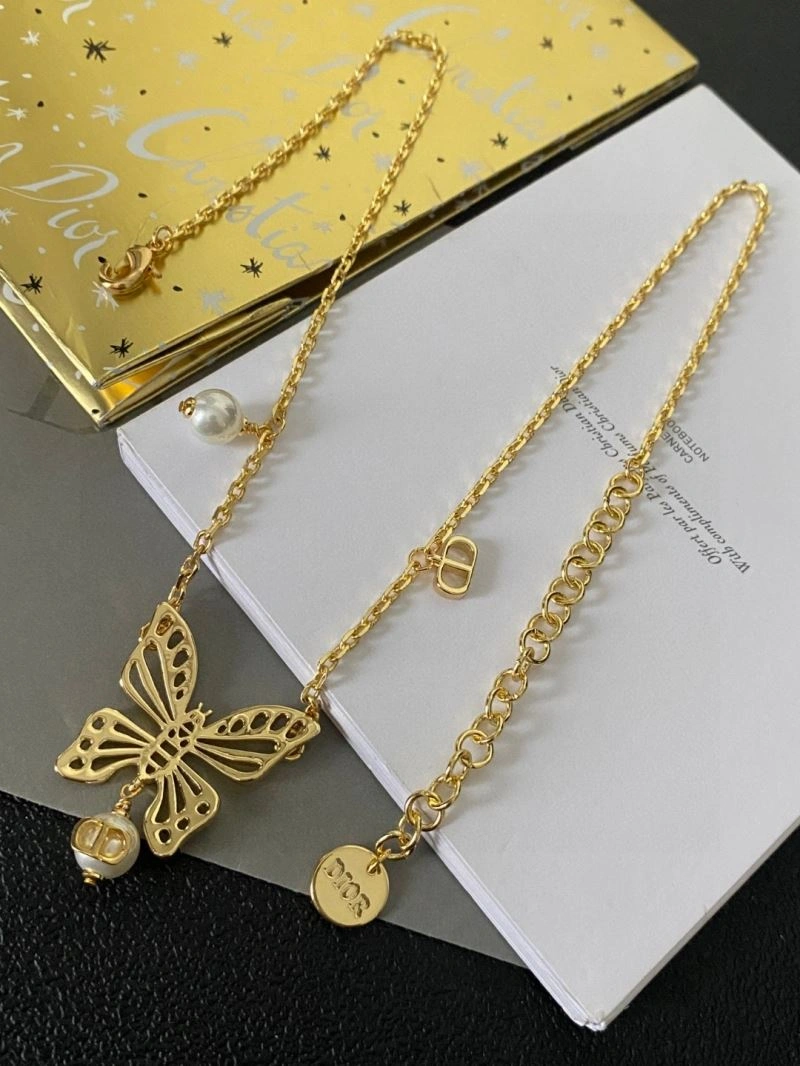 Minimalist Christian Dior Necklaces 235224