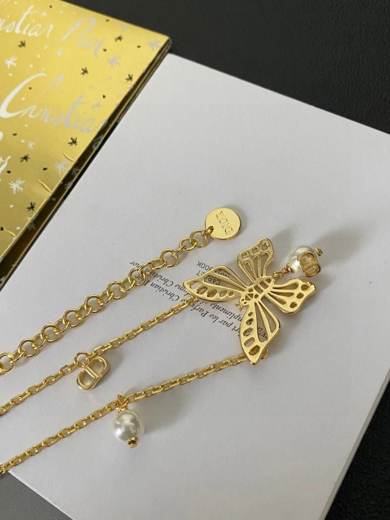 Minimalist Christian Dior Necklaces 235224