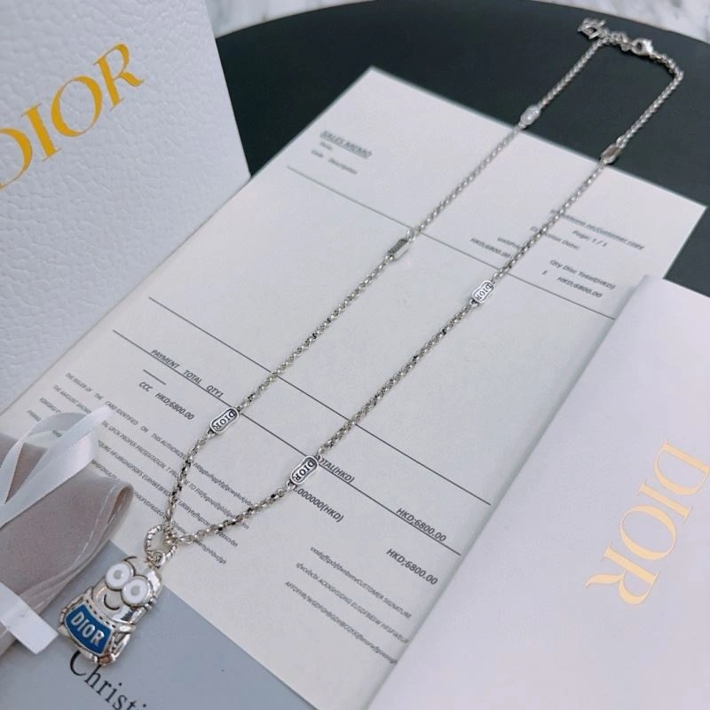 Refined Christian Dior Necklaces 235233