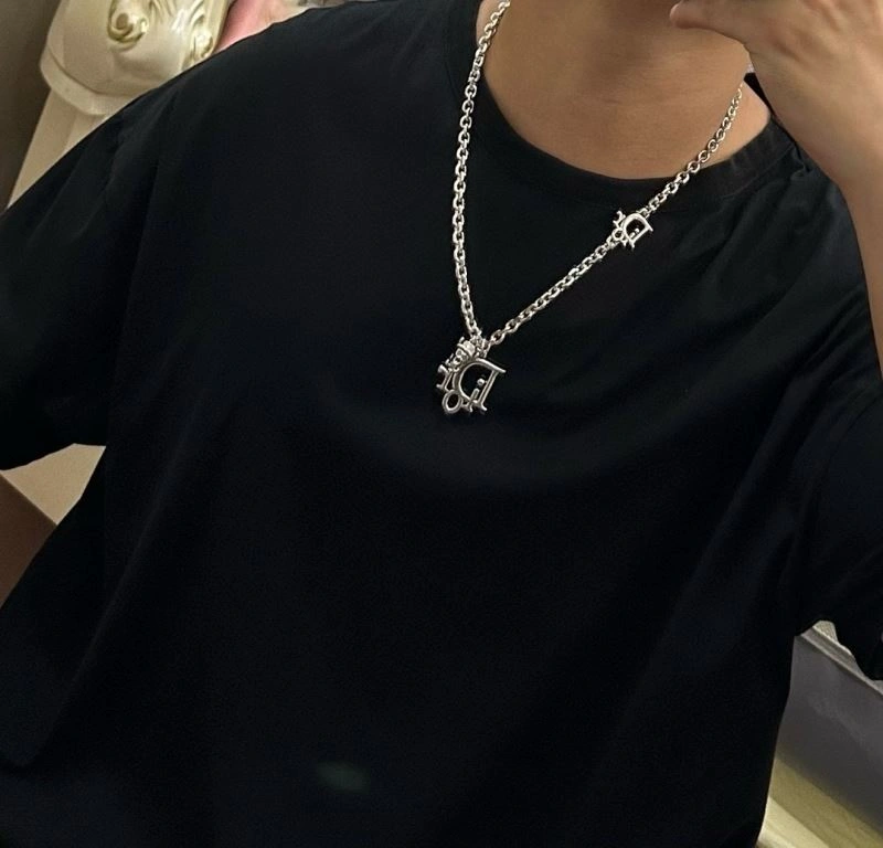 UrbanStyle Christian Dior Necklaces 235229