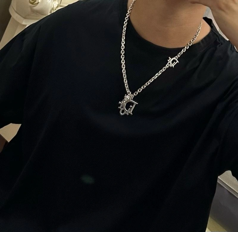 UrbanStyle Christian Dior Necklaces 235229