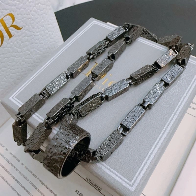 MoistureWicking Christian Dior Necklaces 235227
