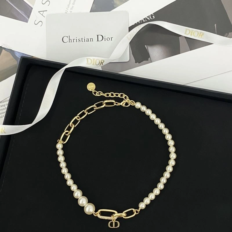 Trendsetting Christian Dior Necklaces 235215