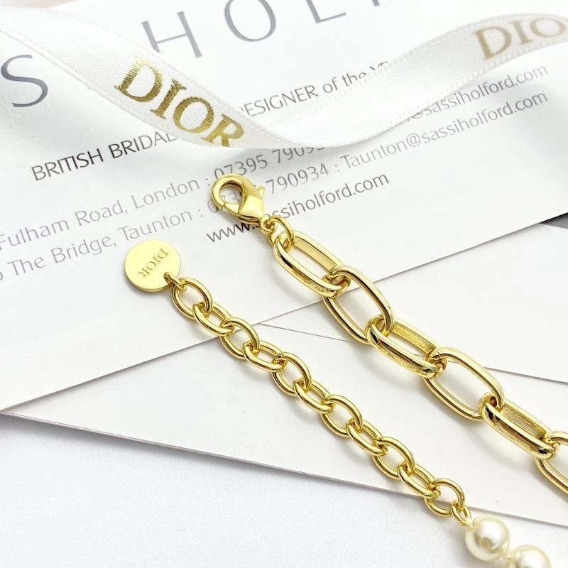 Trendsetting Christian Dior Necklaces 235215