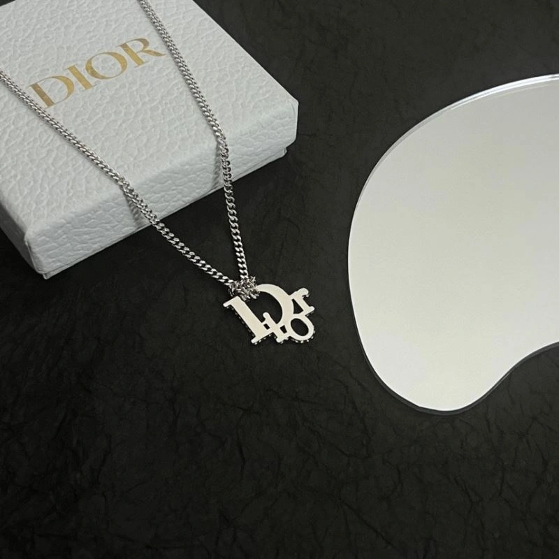 Christian Dior Necklaces UrbanChic 235223