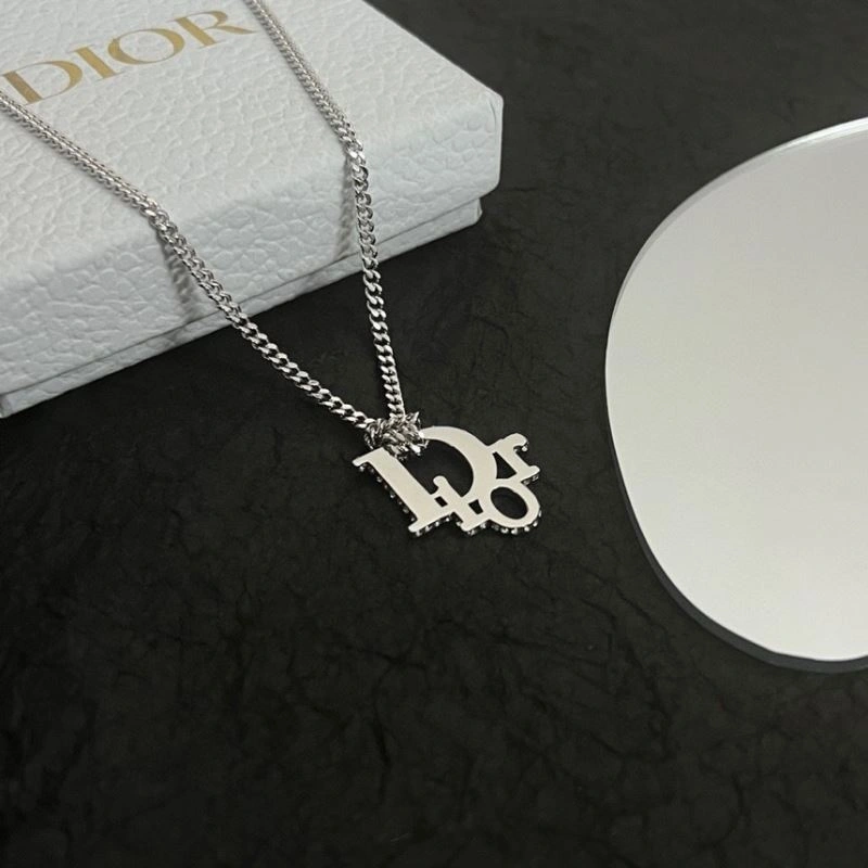 Christian Dior Necklaces UrbanChic 235223