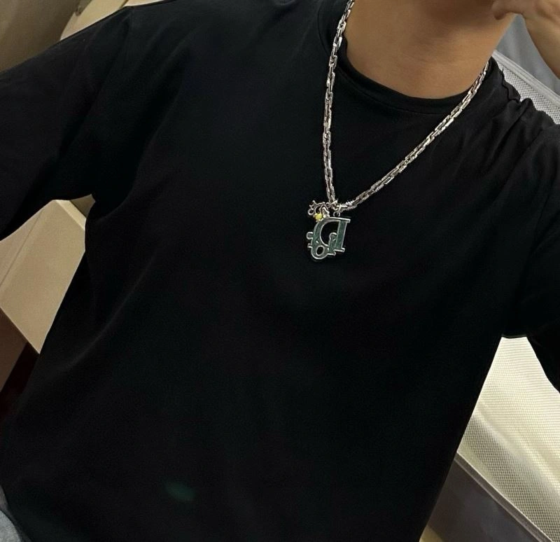 Practical Christian Dior Necklaces 235280