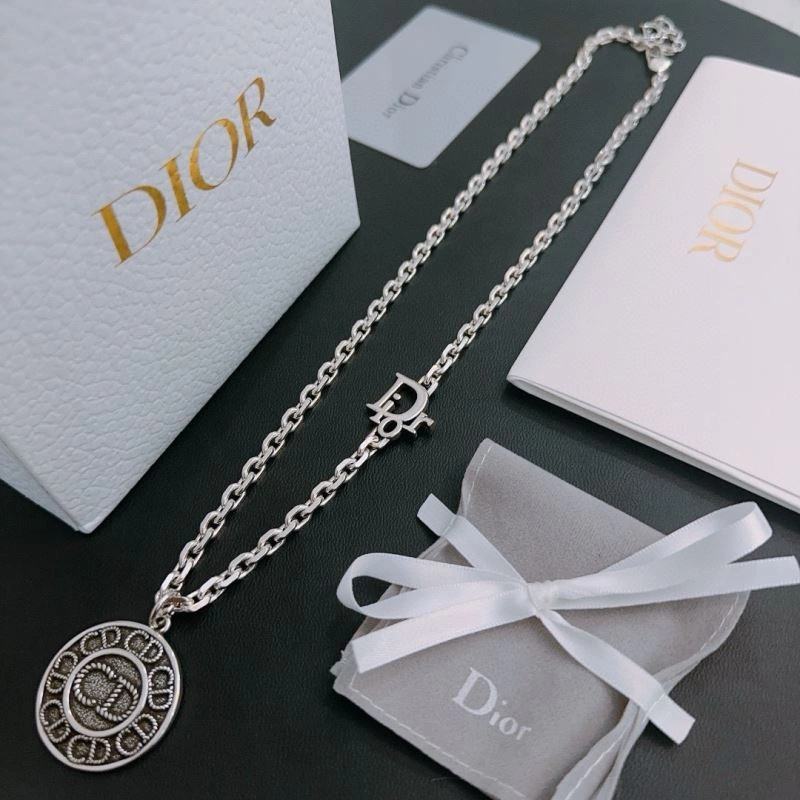 Christian Dior Necklaces Practical 235212