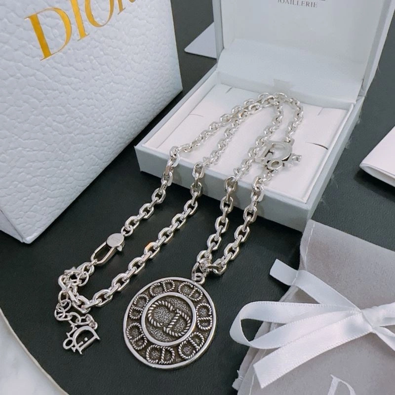 Christian Dior Necklaces Practical 235212