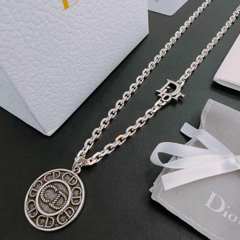 Christian Dior Necklaces Practical 235212