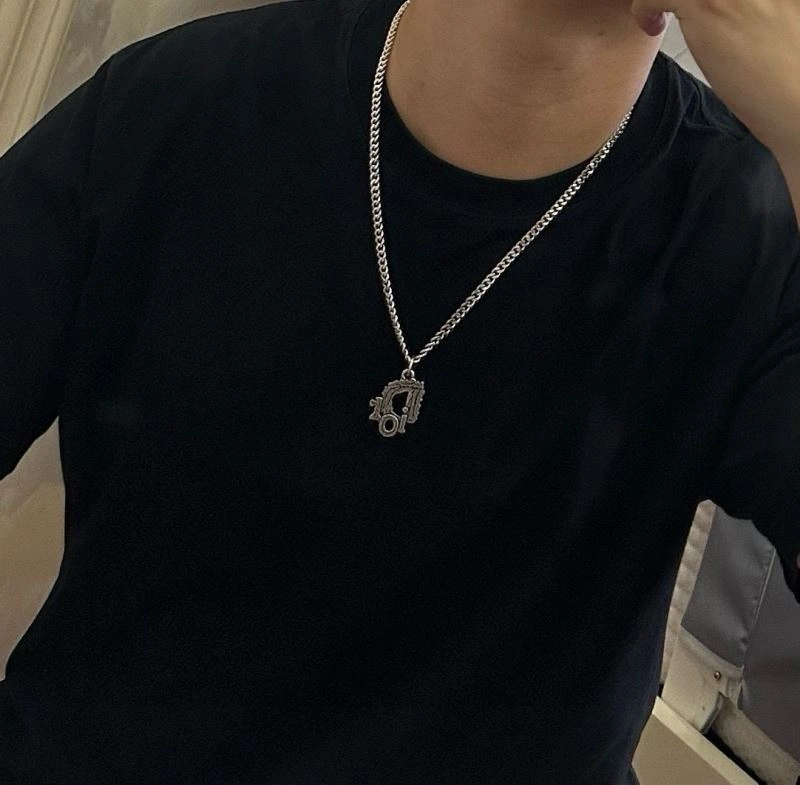 Christian Dior Necklaces TechFriendly 235189