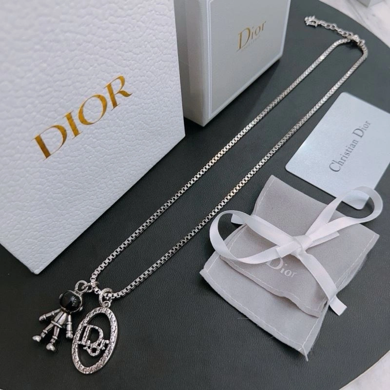 Thermal Christian Dior Necklaces 235199
