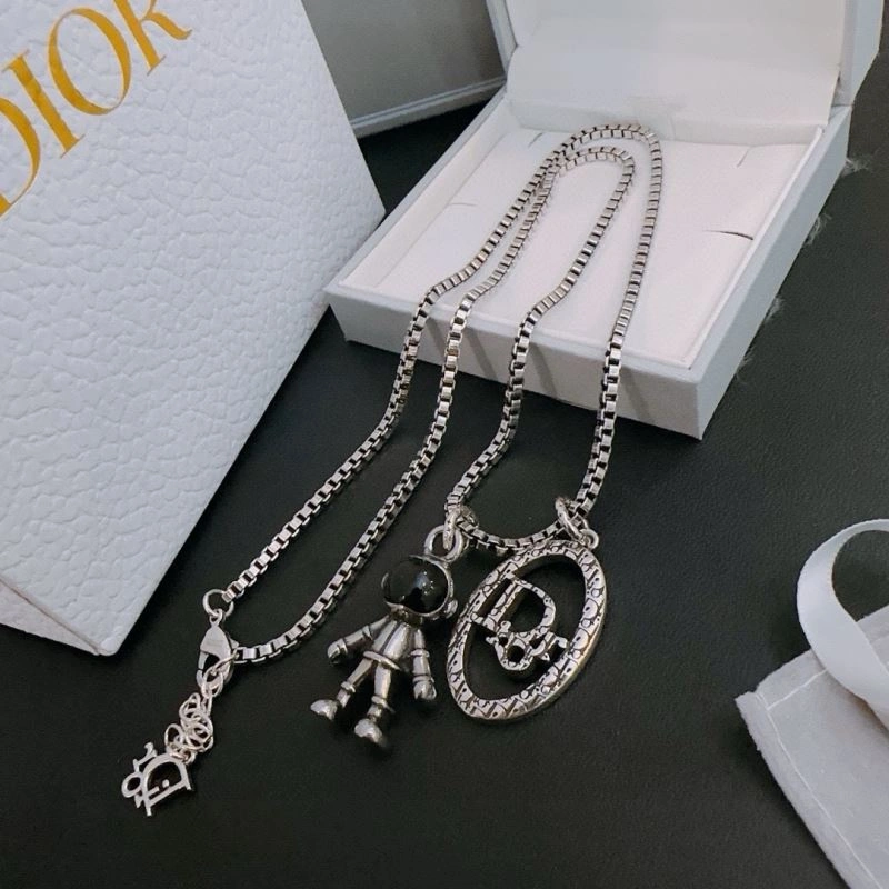 Thermal Christian Dior Necklaces 235199