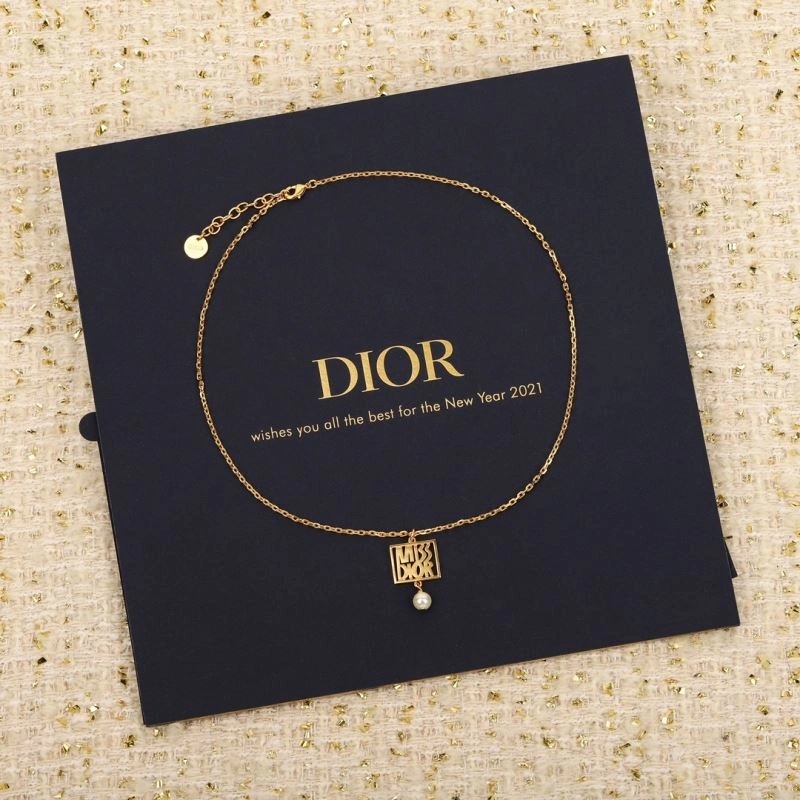 Christian Dior Necklaces DailyWear 235194