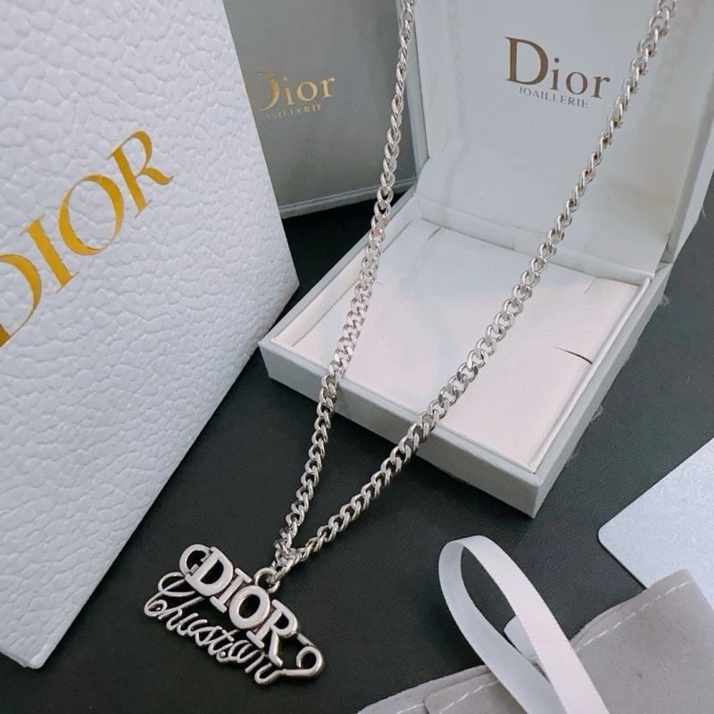 Christian Dior Necklaces Comfortable 235209