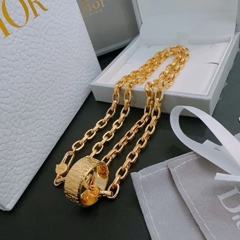 Christian Dior Necklaces Versatile 235269