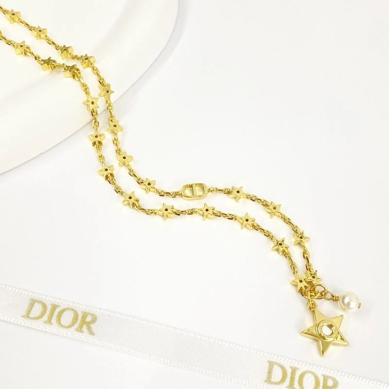 Effortless Christian Dior Necklaces 235187
