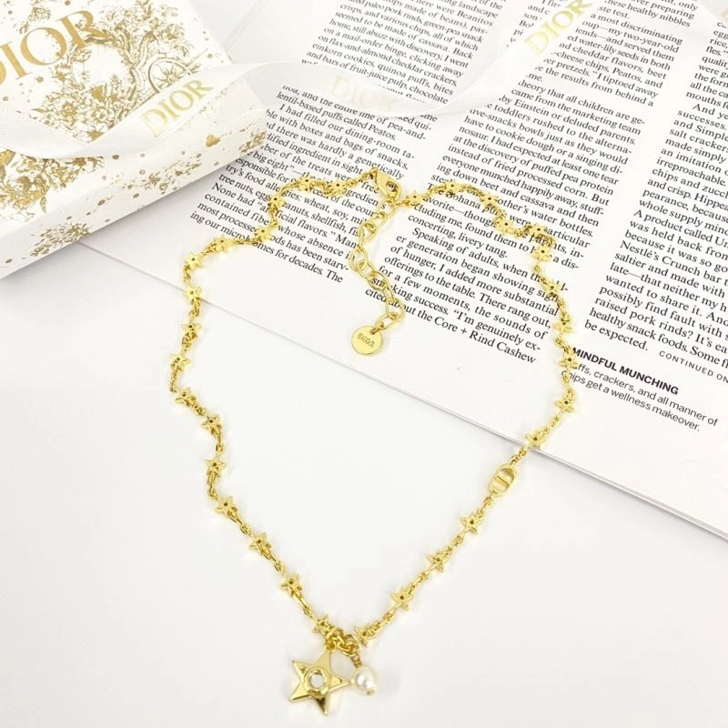 Effortless Christian Dior Necklaces 235187