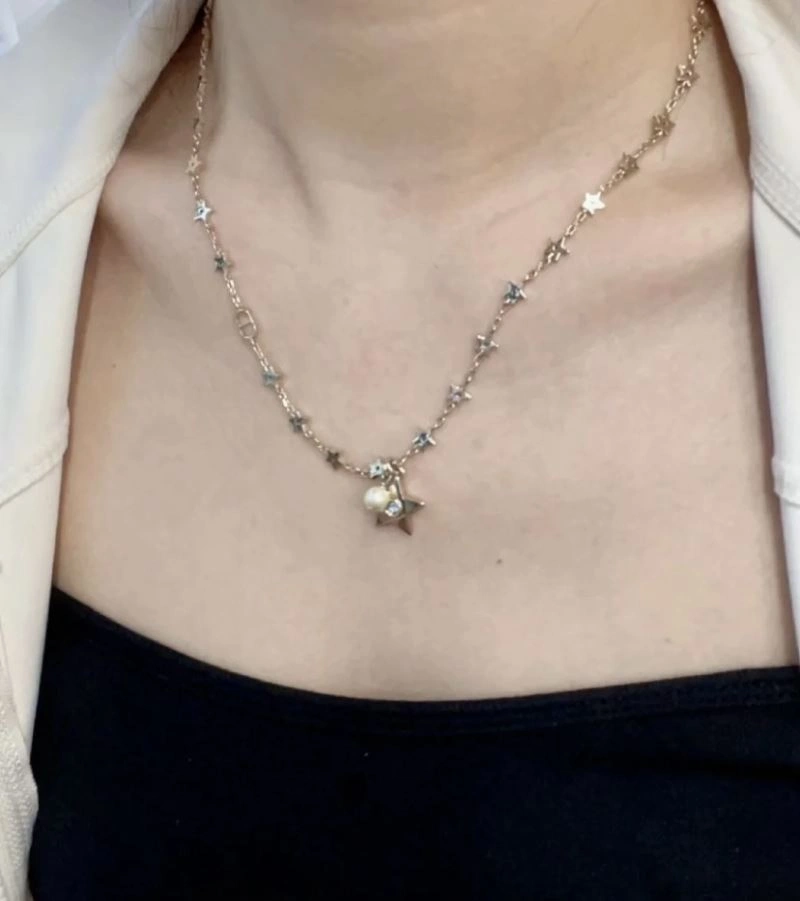 Effortless Christian Dior Necklaces 235187