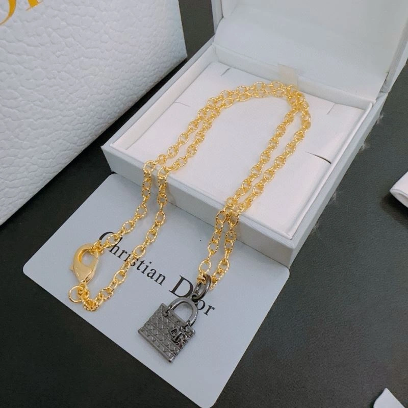 Christian Dior Necklaces Practical 234857