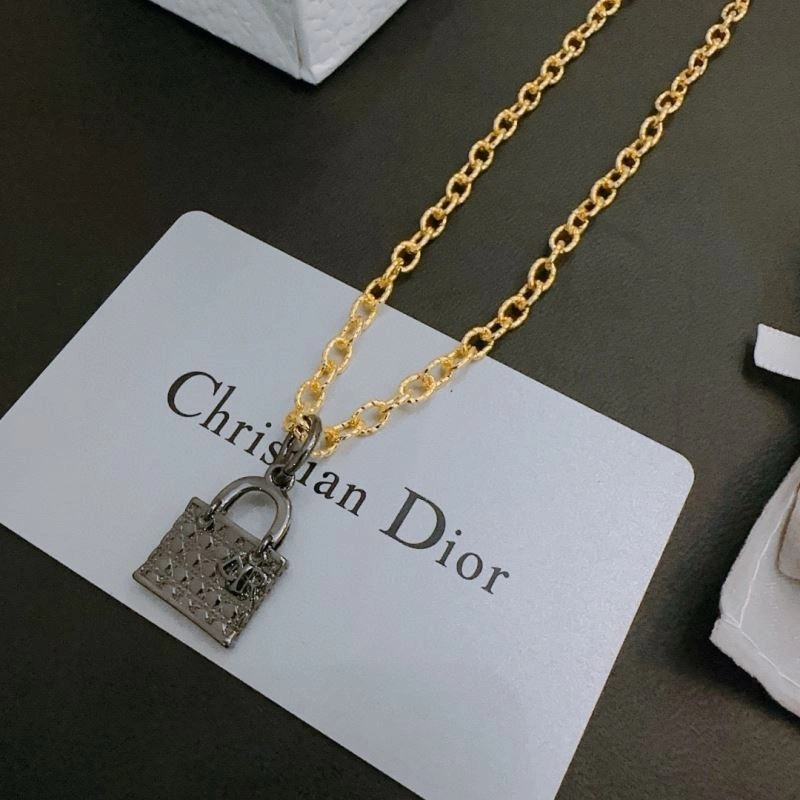 Christian Dior Necklaces Practical 234857