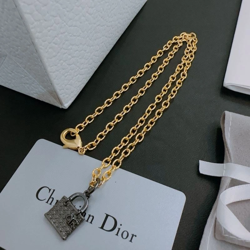 Christian Dior Necklaces Practical 234857