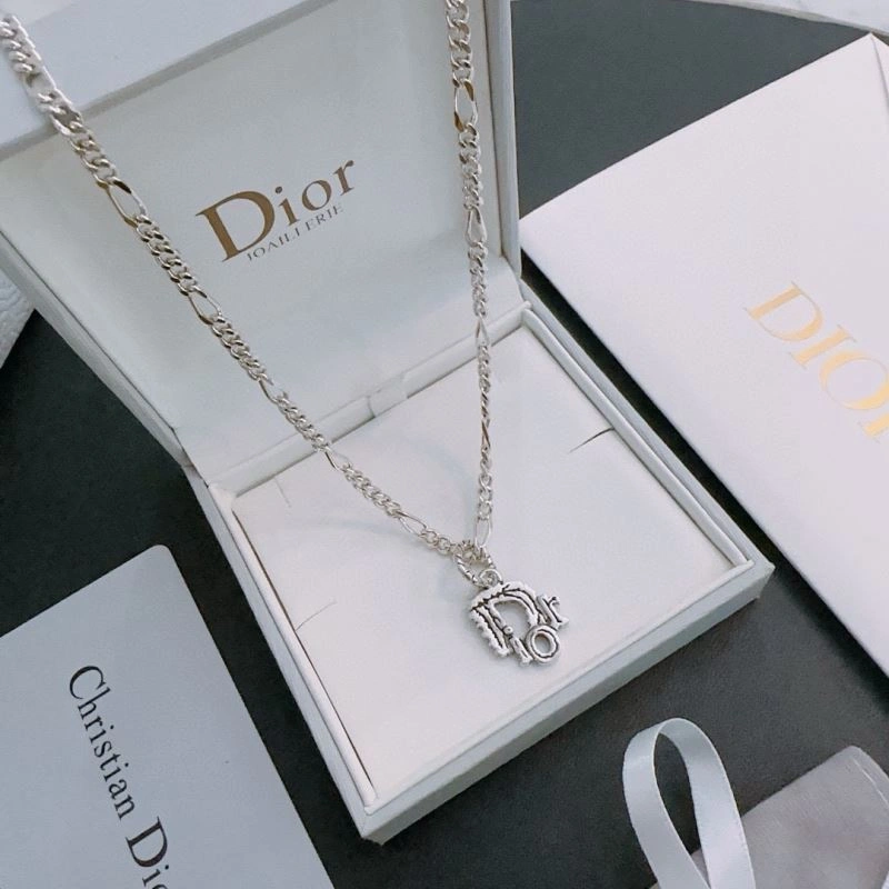 Cozy Christian Dior Necklaces 234842