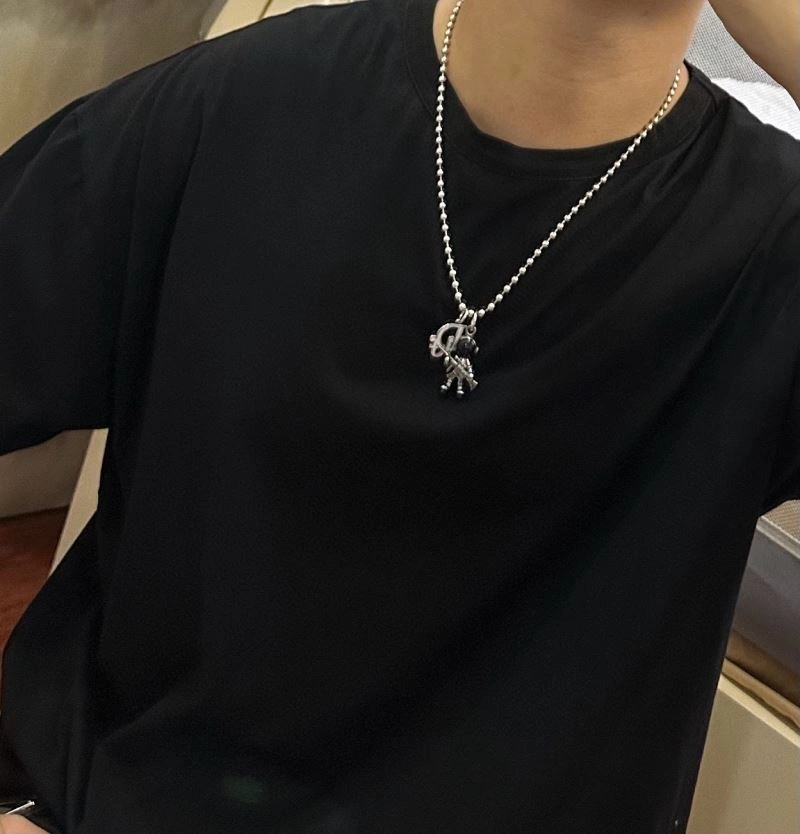 Supportive Christian Dior Necklaces 234835