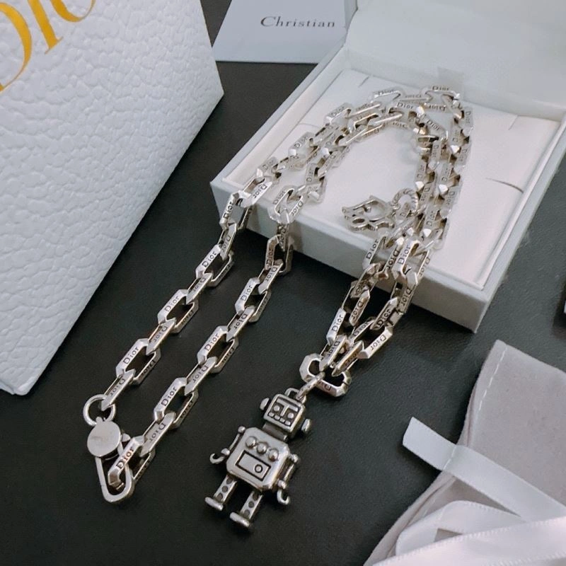 Classic Christian Dior Necklaces 234834