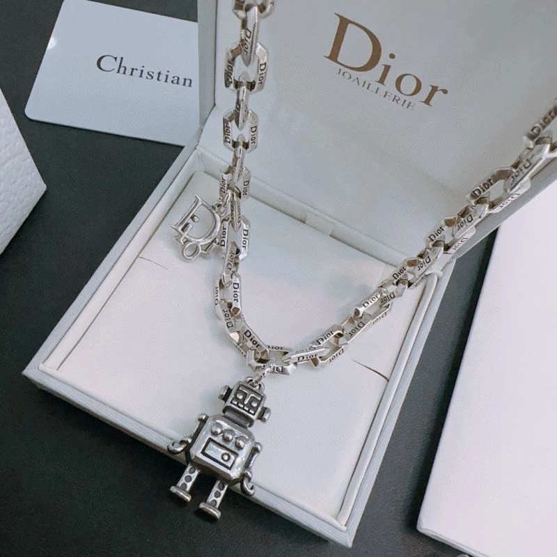 Classic Christian Dior Necklaces 234834