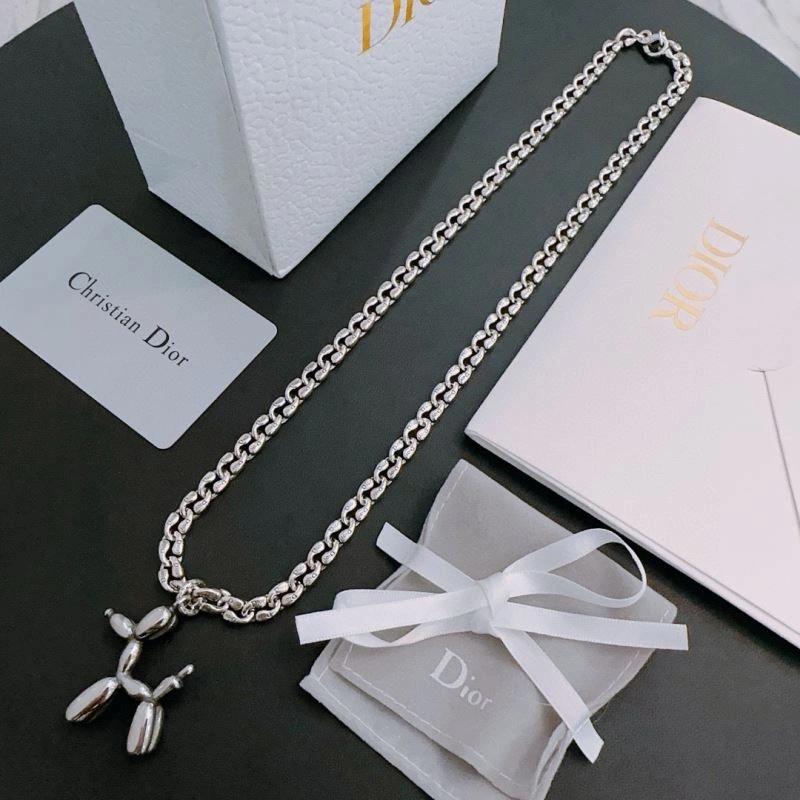 Christian Dior Necklaces Snug 234840