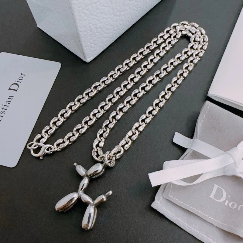 Christian Dior Necklaces Snug 234840