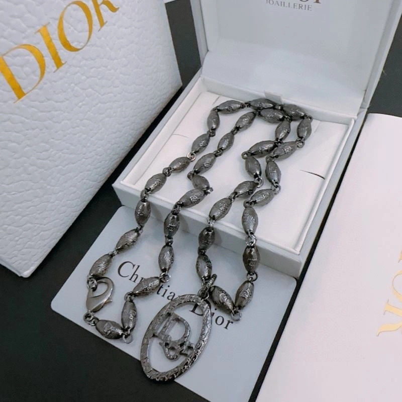 HighPerformance Christian Dior Necklaces 234847