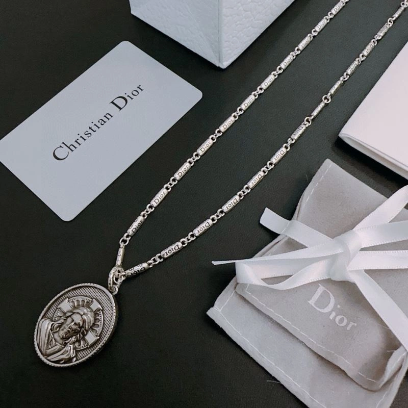 Unisex Christian Dior Necklaces 234832